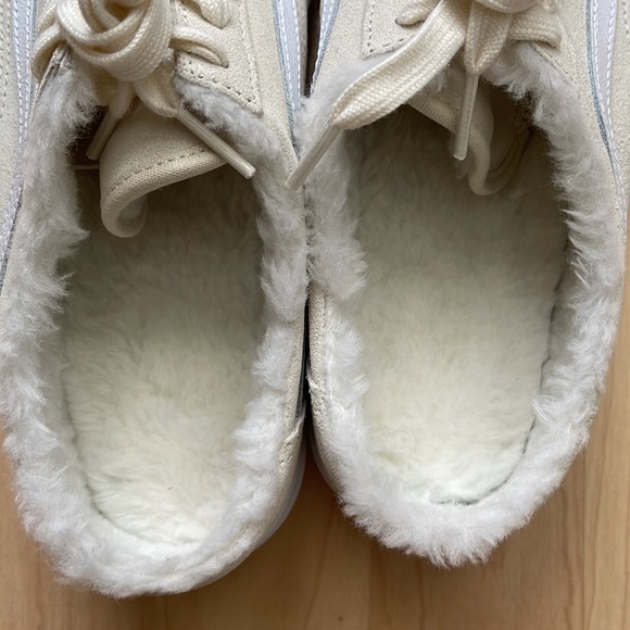 Vans - Picture 9 of 9